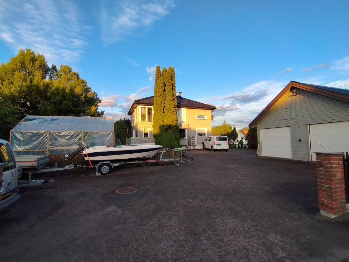 Guest House In The Garden Hokksund المظهر الخارجي الصورة